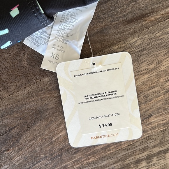 Fabletics “On-the-go Midi Medium Impact Sports Bra - Picture 3 of 3